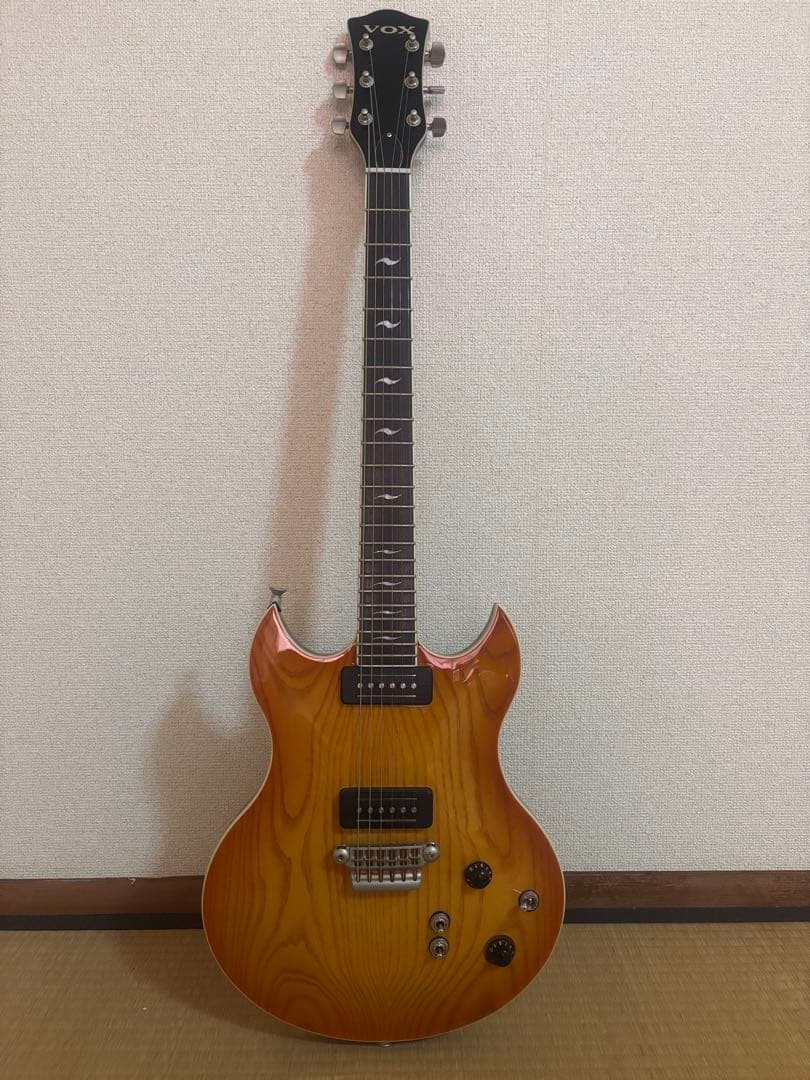 今だけセール！！ VOX SDC-33 ダブルカッタウェイ ソリッド