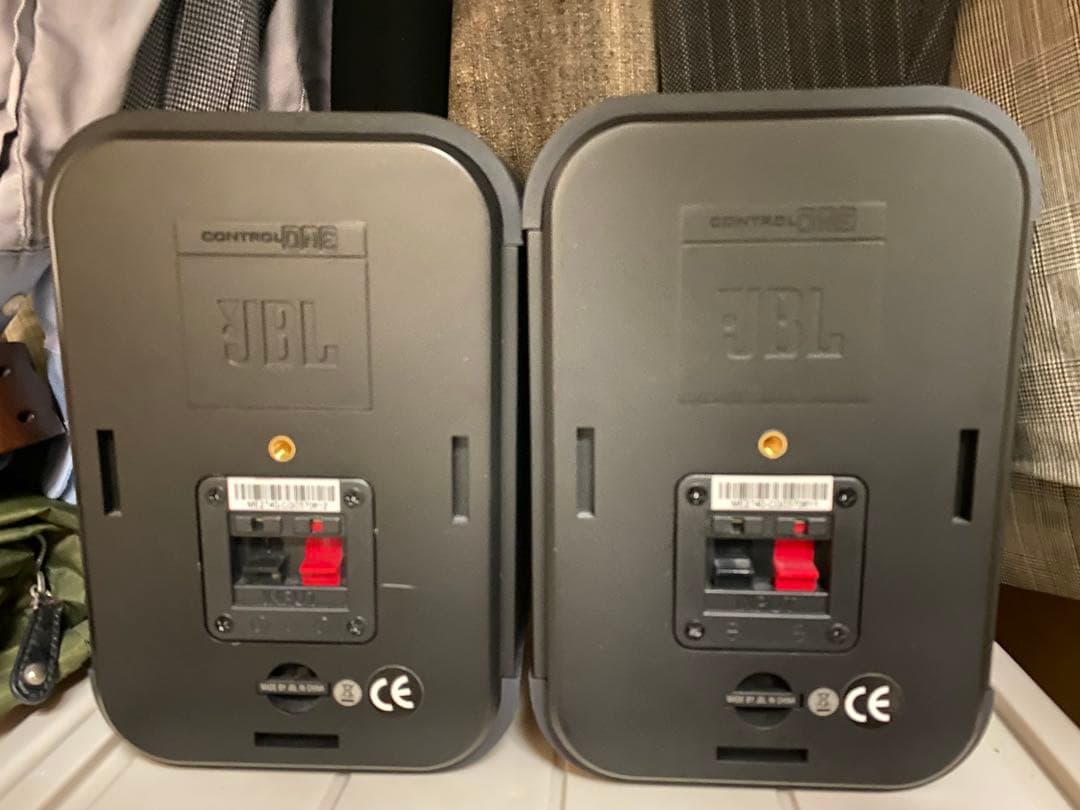 スピーカー・ウーファー JBL Control One