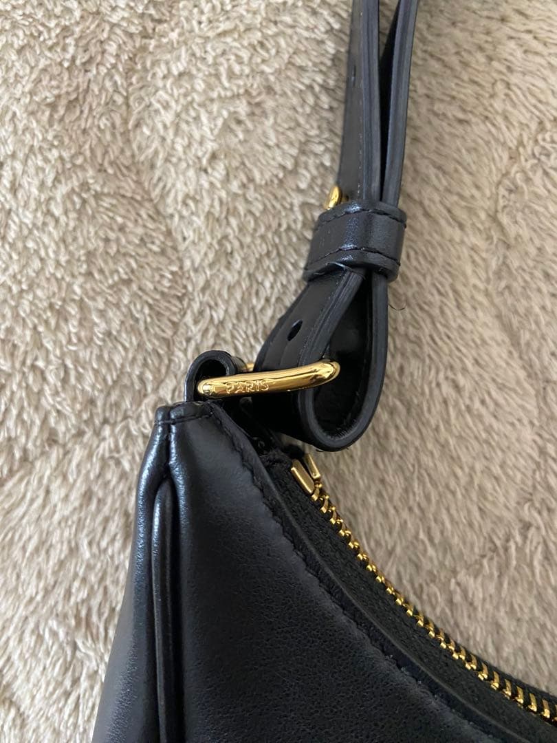 セリーヌ ミディアム AVAトリオンフ バッグ スムースカーフスキン ブラッグ