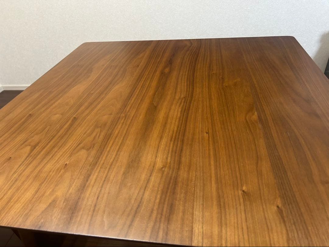 引き取り希望！ダイニングテーブルと椅子の3点セット1年４ヶ月使用7月中旬まで出品