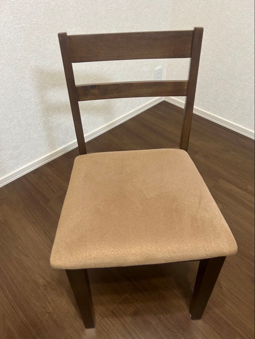 引き取り希望！ダイニングテーブルと椅子の3点セット1年４ヶ月使用7月中旬まで出品