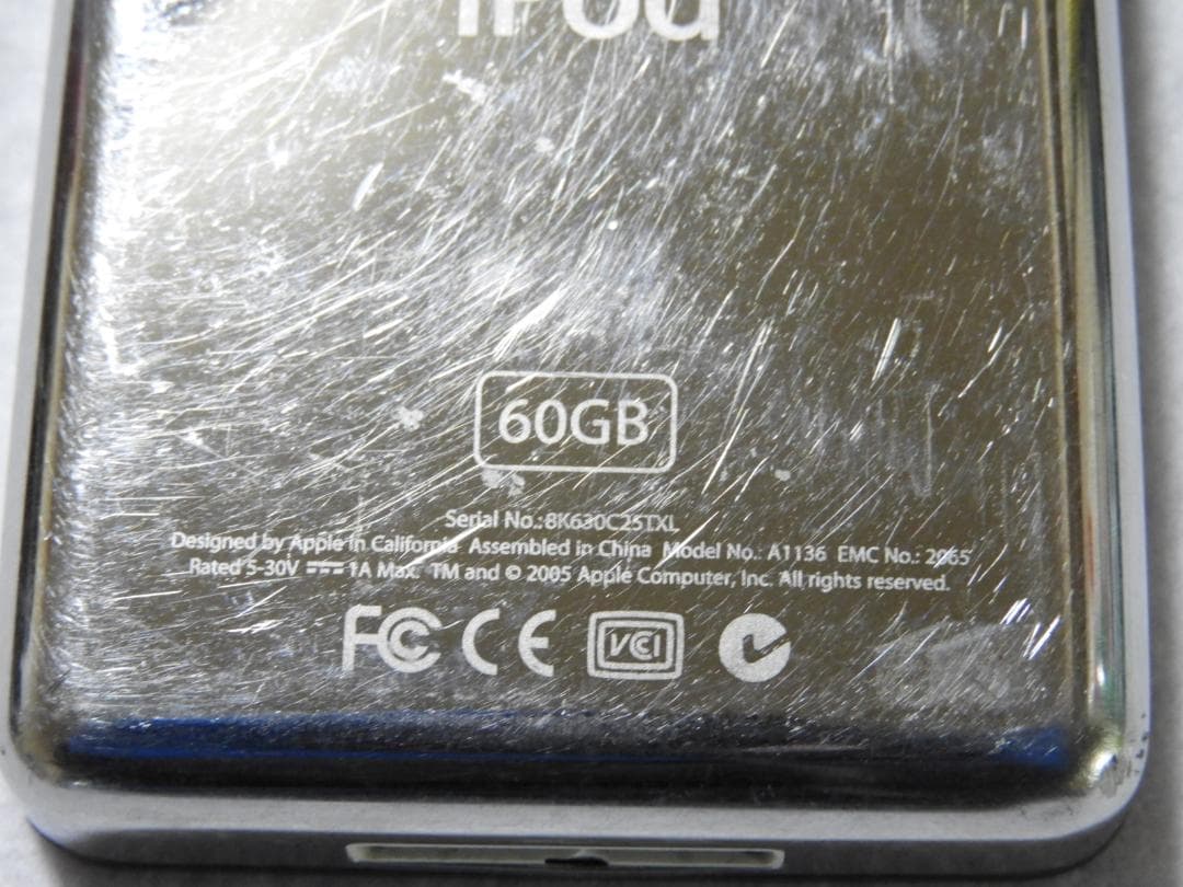 ポータブルプレーヤー Apple iPod Classic 5th Gen 60GB MA147J/A