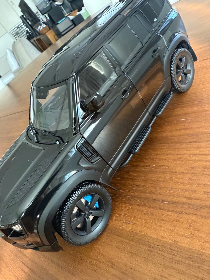 ディフェンダー ミニカー ブラック