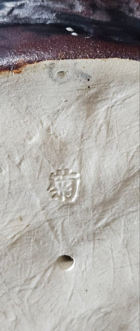 【時代古作品❗】京焼　褐色釉鉄釉色絵付 宝珠紋図柄　纏い　寿老人　唐木製台座付き