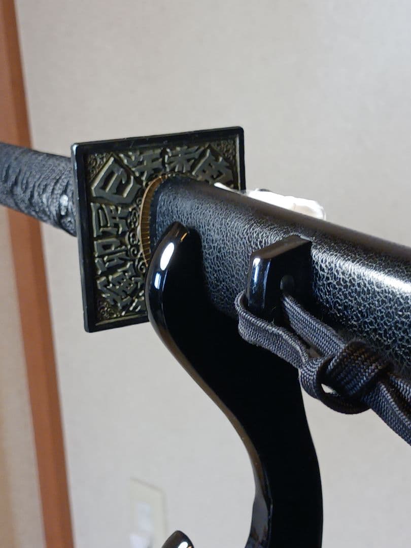 忍者刀、(服部半蔵)　徳川家拝領刀.写、葵.勝龍彫り、のたれ刃文、(手裏剣付き)