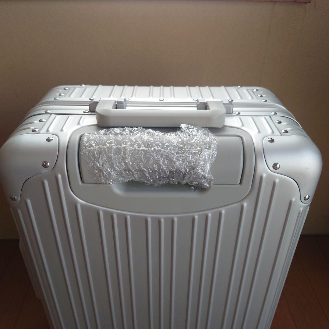 【新品未使用】メルセデスベンツ アルミスーツケース キャリーケース 32L