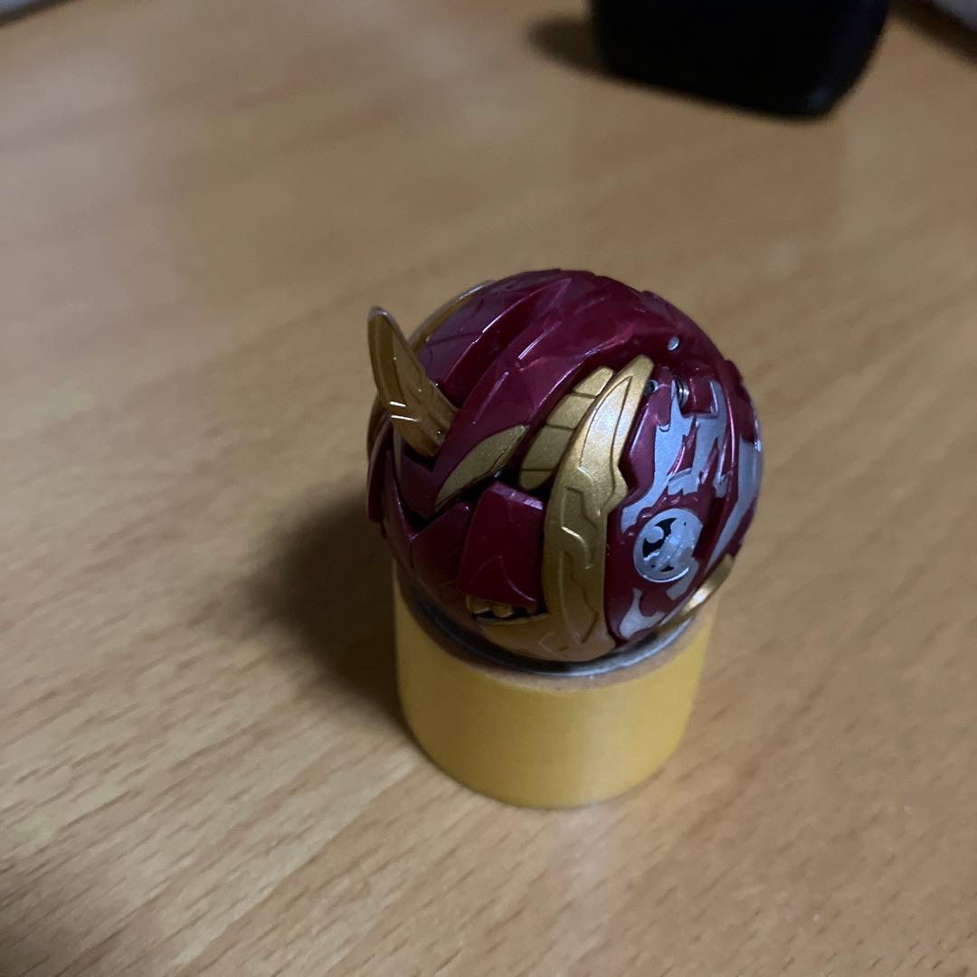 爆丸　コロコロ限定　瞬ガリュウ真紅version