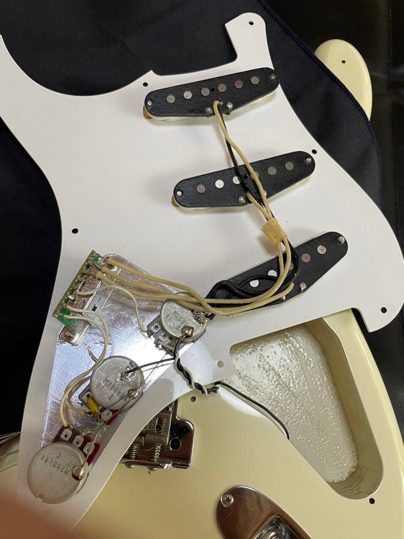 Fender Japan ST57 ホワイト 1976-1977