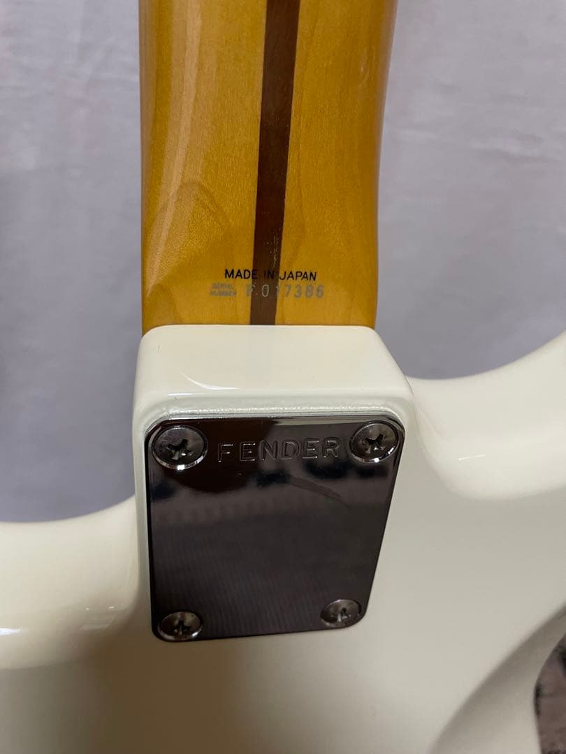 Fender Japan ST57 ホワイト 1976-1977