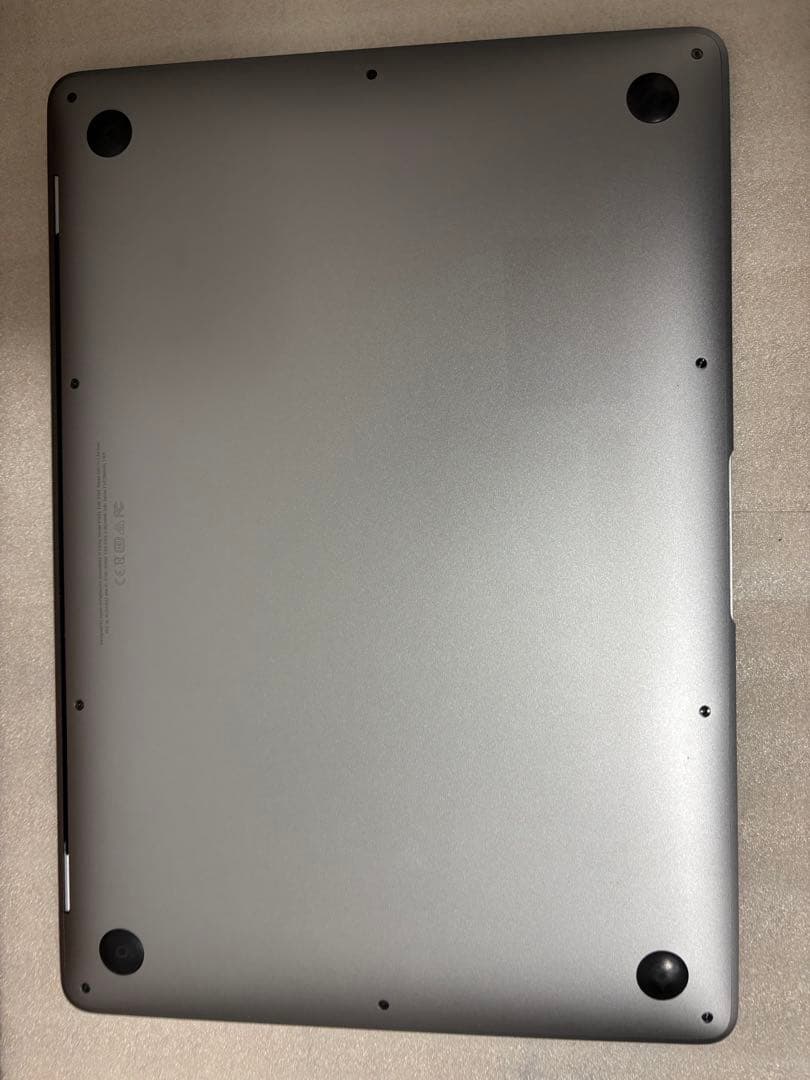 Macbook Air 13インチ　A1932 2019 256GB 16GB