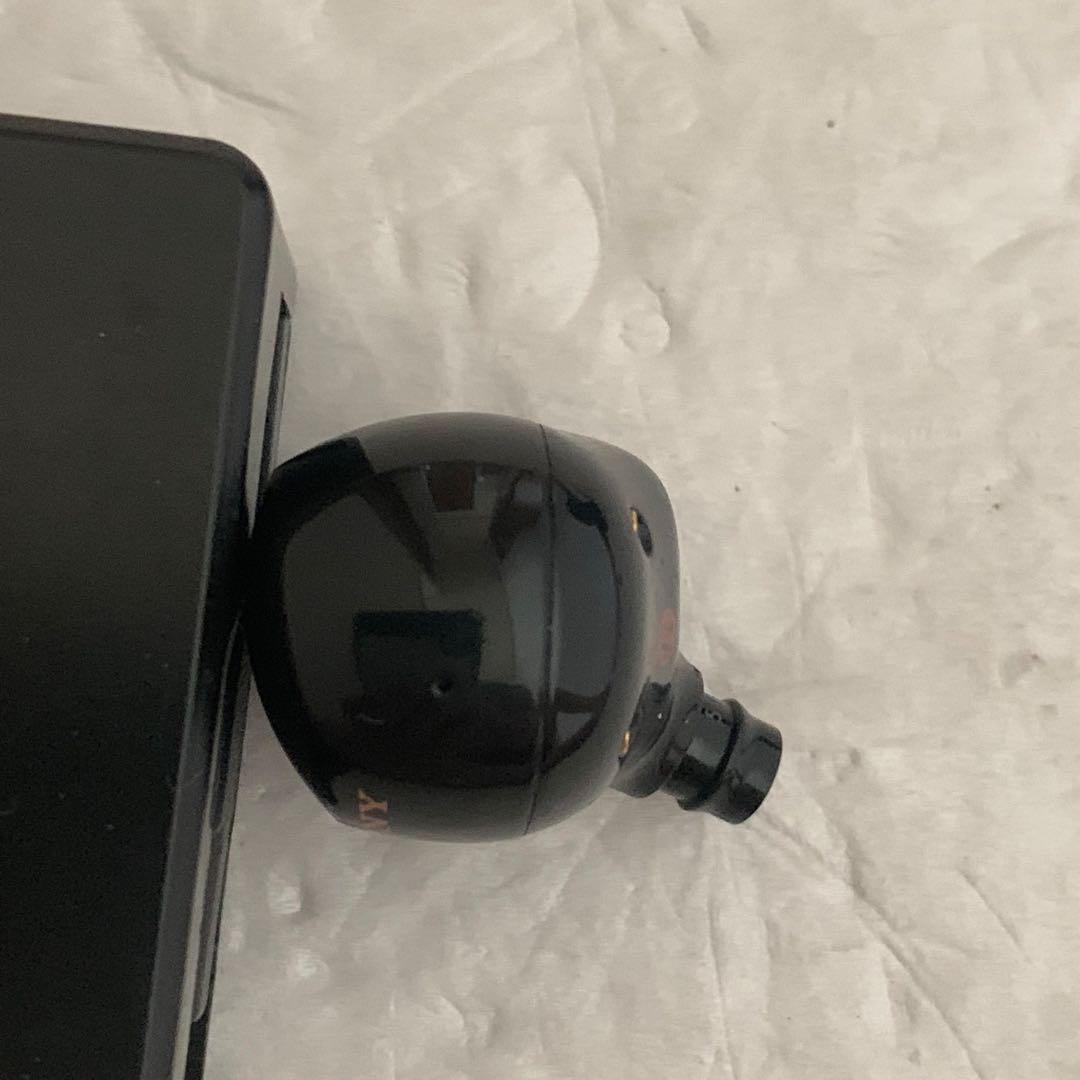 ソニー SONY WF-1000XM5 イヤホン右側（R側)のみ