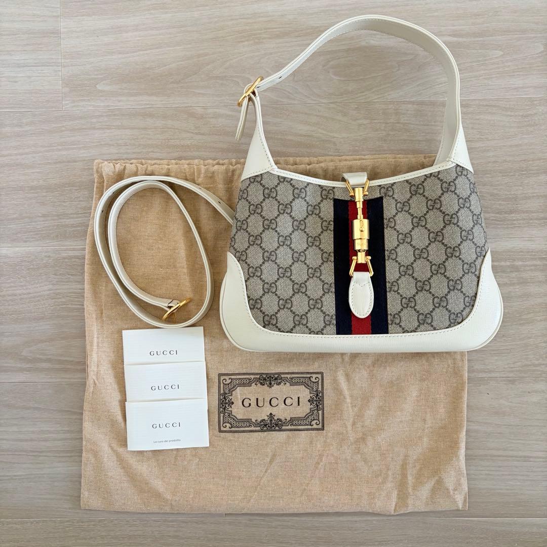 グッチ ジャッキー 1961 GGスプリーム バッグ　ショルダー　ホワイト