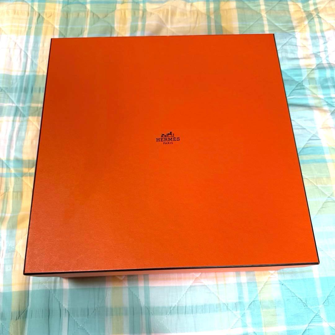 HERMES エルメス　空箱 正方形　大きい