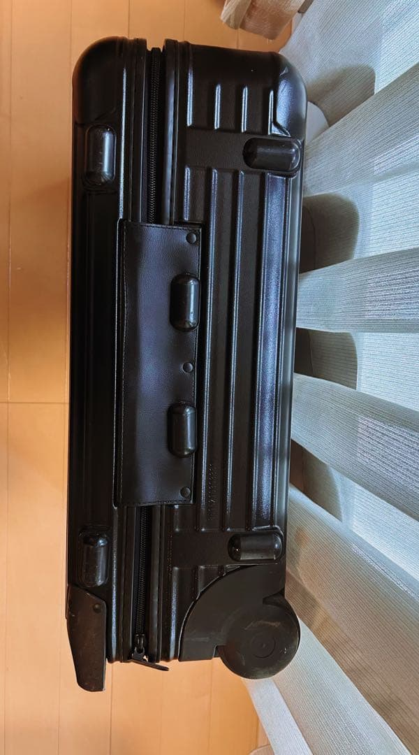 美品⭐︎RIMOWAリモワサルサ　2輪　33L 機内OK 廃盤商品　スーツケース