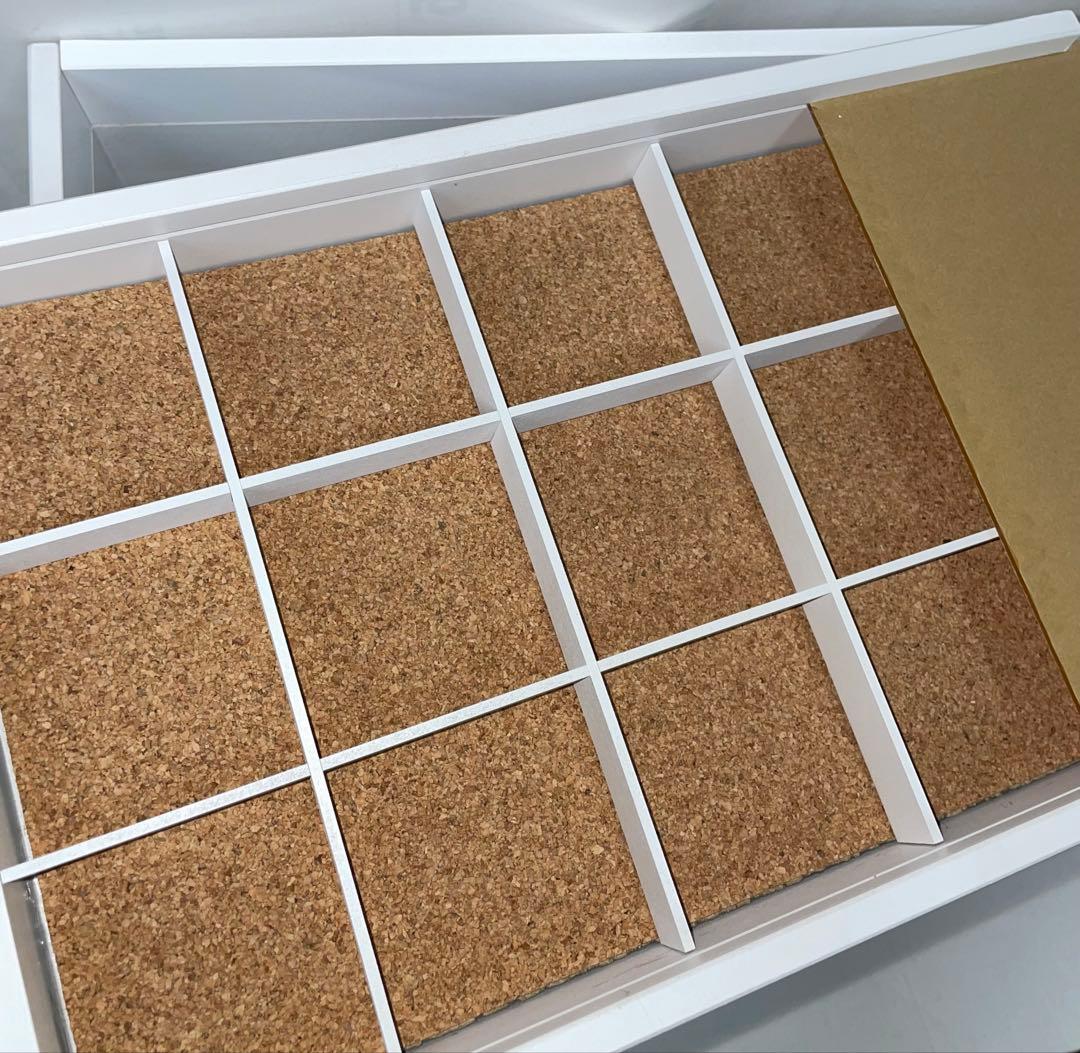 upside DO 推し活収納 iru イル 缶バッジ収納チェスト ホワイト 棚