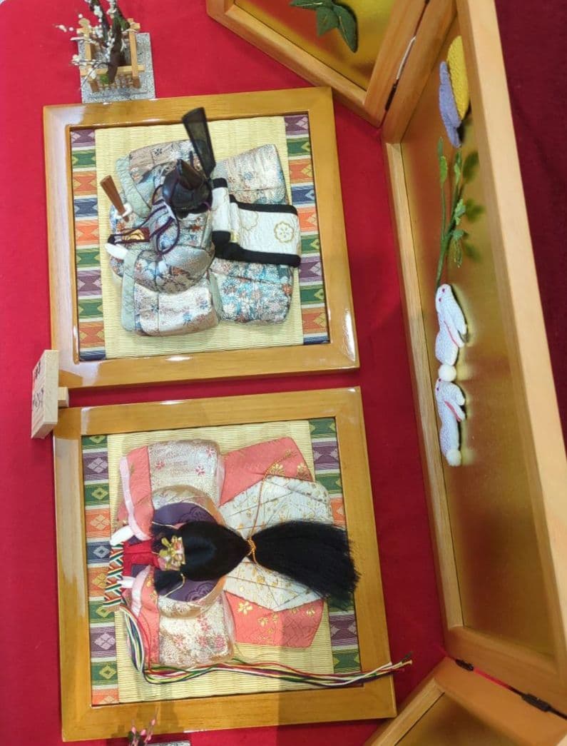 木目込　お雛様 　素飾りコンパクトサイズ毛せん付