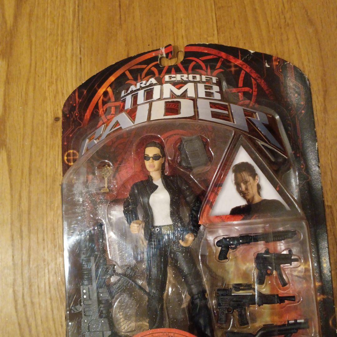 新品 トゥームレイダー ララ・クロフト イン モーターサイクル ギア フィギュア
