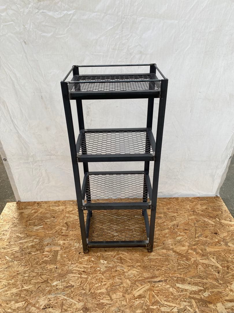 アイアンシェルフ　アイアンラック　アイアン家具　インダストリアル 植物棚