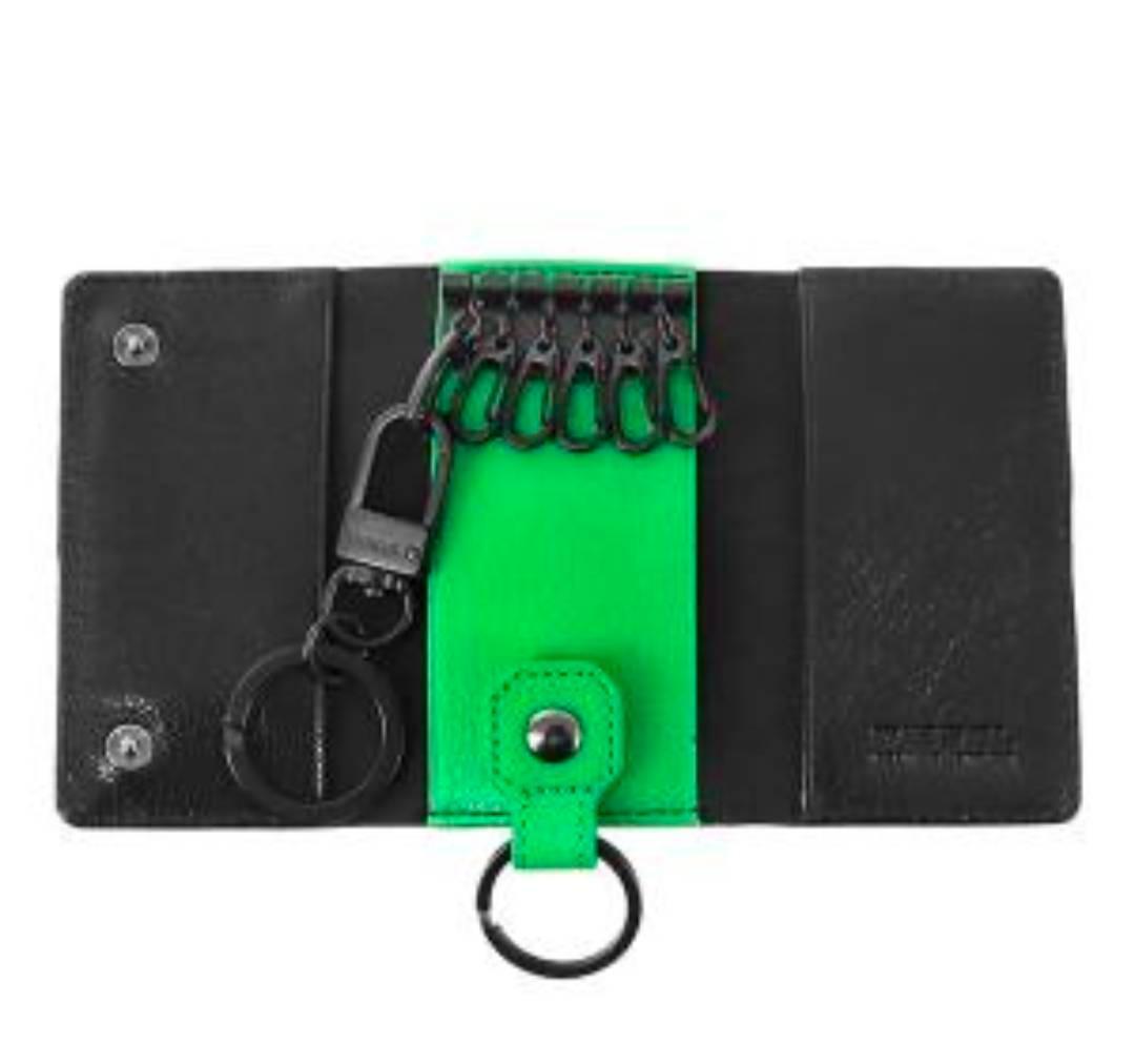 ディーゼル ブラック レザー キーケース 新品 X06640　6連　メンズ