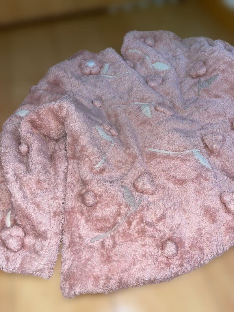 さえら、ポテチーノのピンク フリース ルームウェア