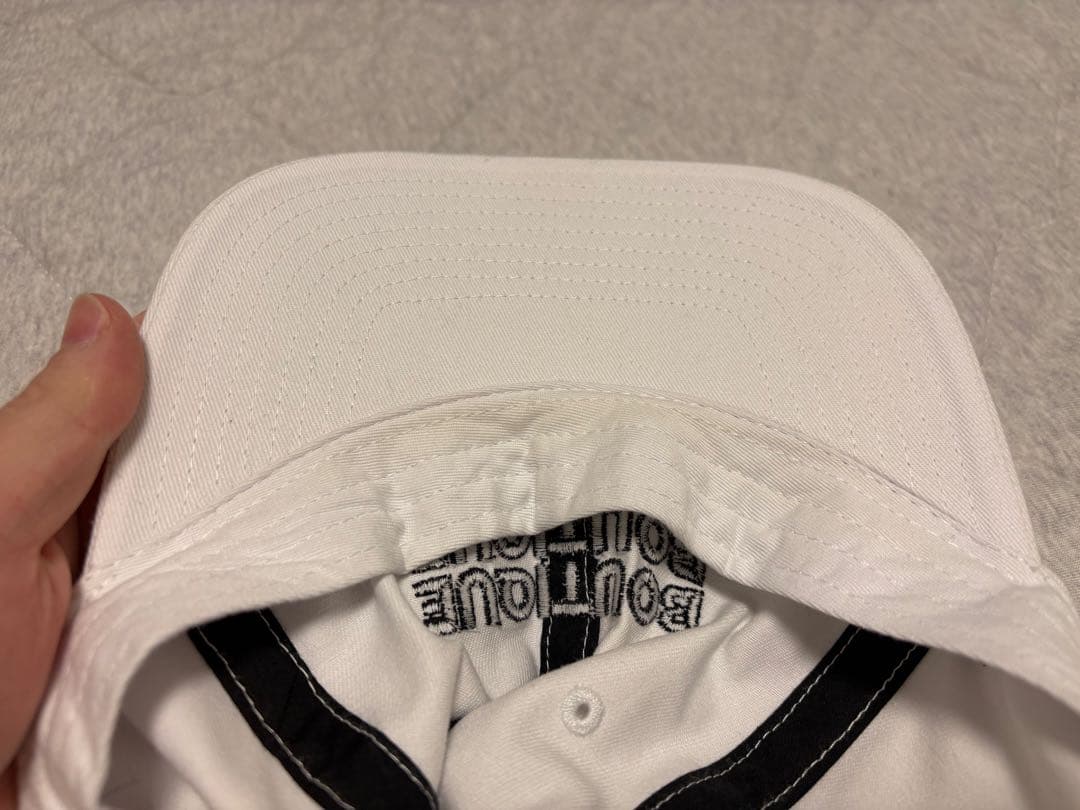 BOUTIQUE NEAT 金子恵治47 Brand キャップ ホワイト