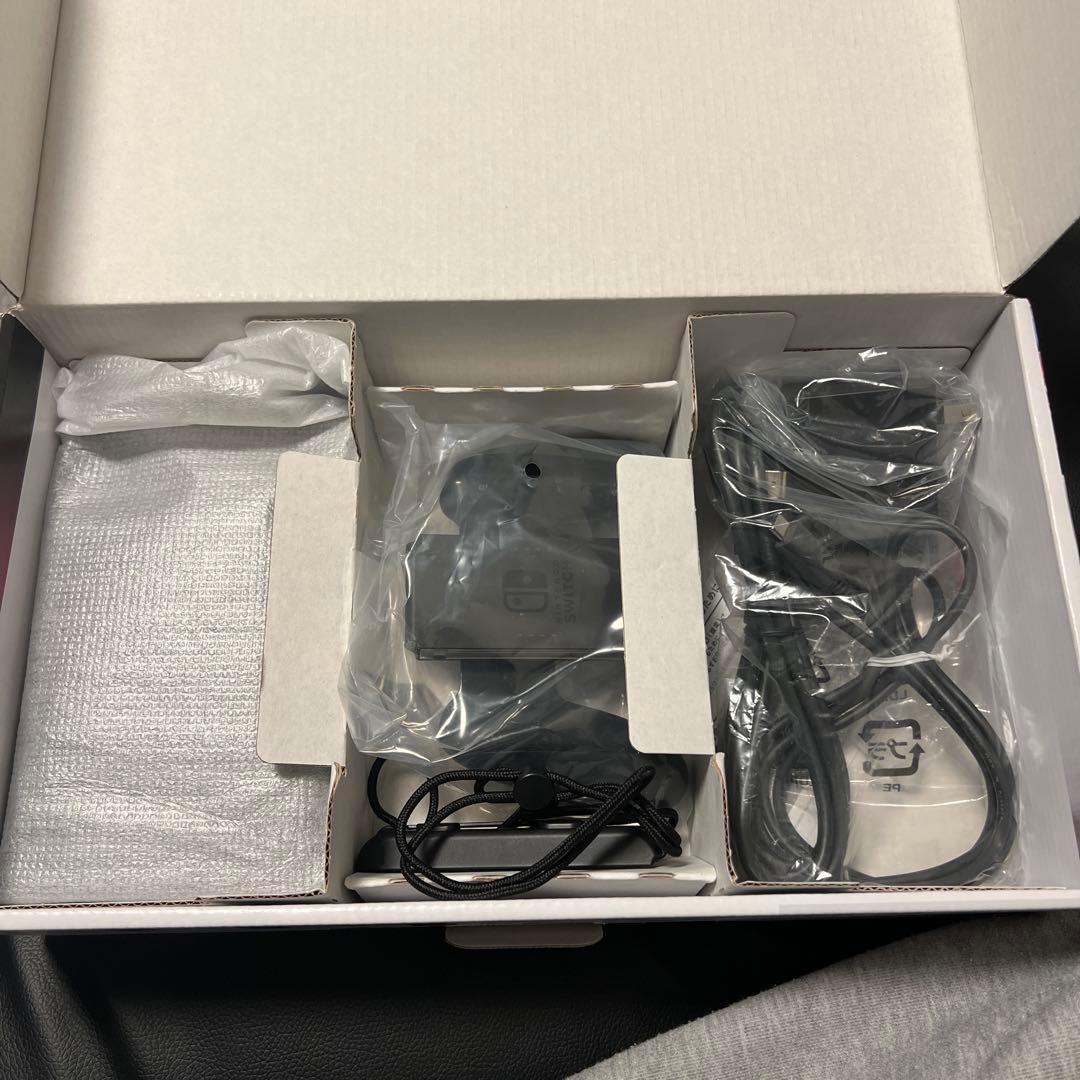 Nintendo Switch スイッチ本体　ネオンレッド/ネオンブルー