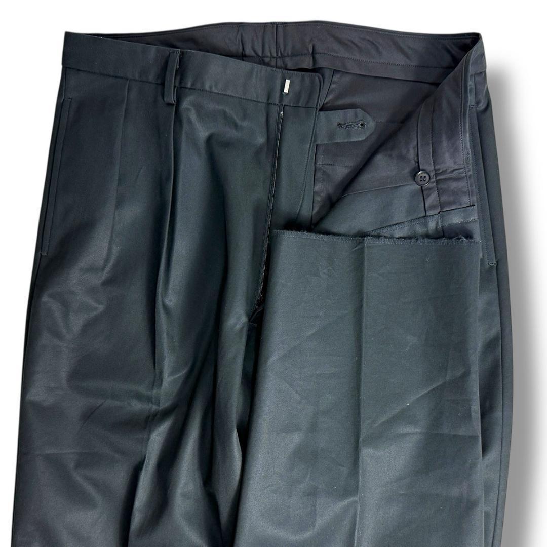 J7052 新品 LE 22SS ツープリーツコットンパンツ ブラック 4