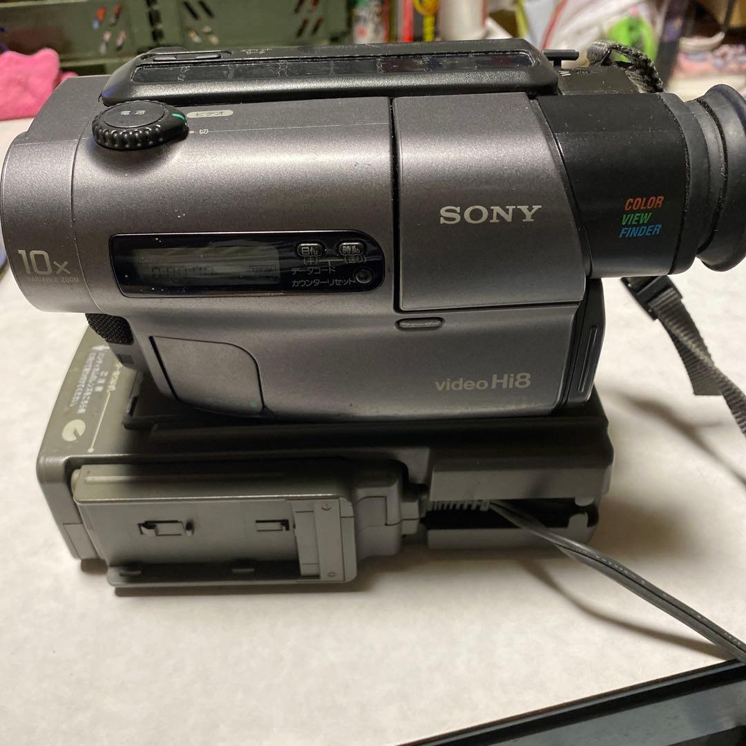 訳あり品　SONY VideoHi8 Handycam CCD-TR11 ②