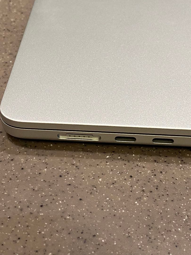 MacBook Air (M4,16GB,512GB 15.3インチ) 2025