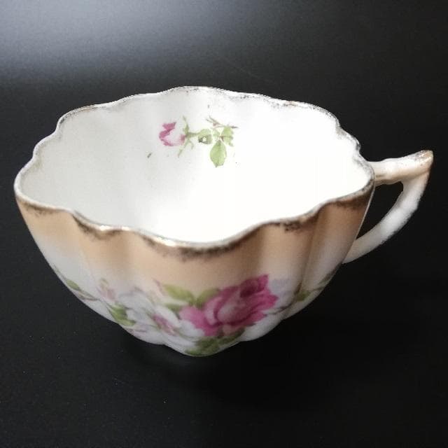 クイーンアン　カップアンドソーサー　アンティーク　希少品