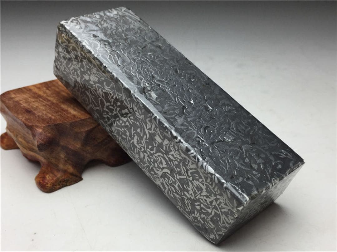 ☆クリスマス特価☆ 希少 鉄隕石・ムオニオナルスタ 磁石に付く コーティング済