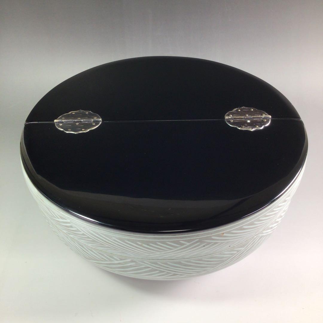 Ｒ２３３　水指　『春永造』『大徳寺　松長剛山　箱書』『彫三島』『平水指』　共箱