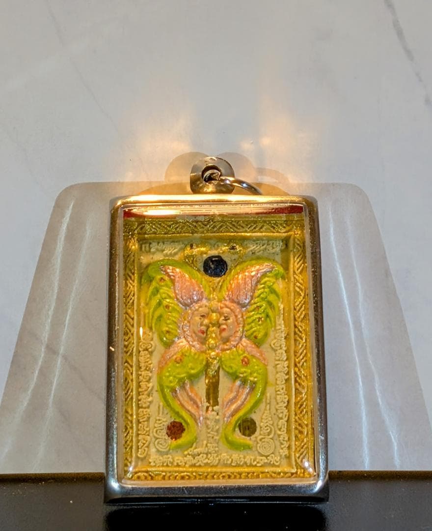 タイお守り　プラクルアン　クルーバー・クリッサナ　2558年　(046)