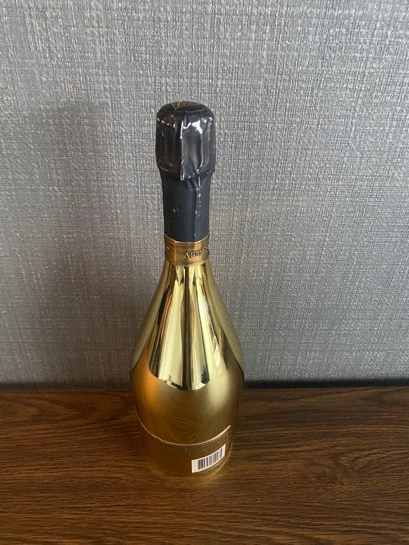 Armand de Brignac シャンパン ゴールド 750ml