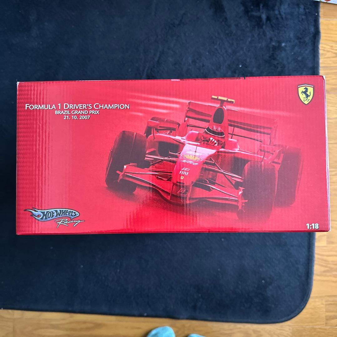 ミニカー Hot Wheels Ferrari F2007 1:18