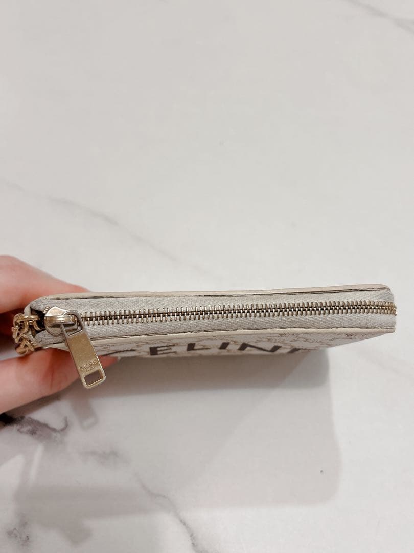 CELINE ケース ホワイト/ベージュ