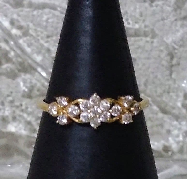 美品　K18YG H&C　フラワーデザインダイヤモンドリング