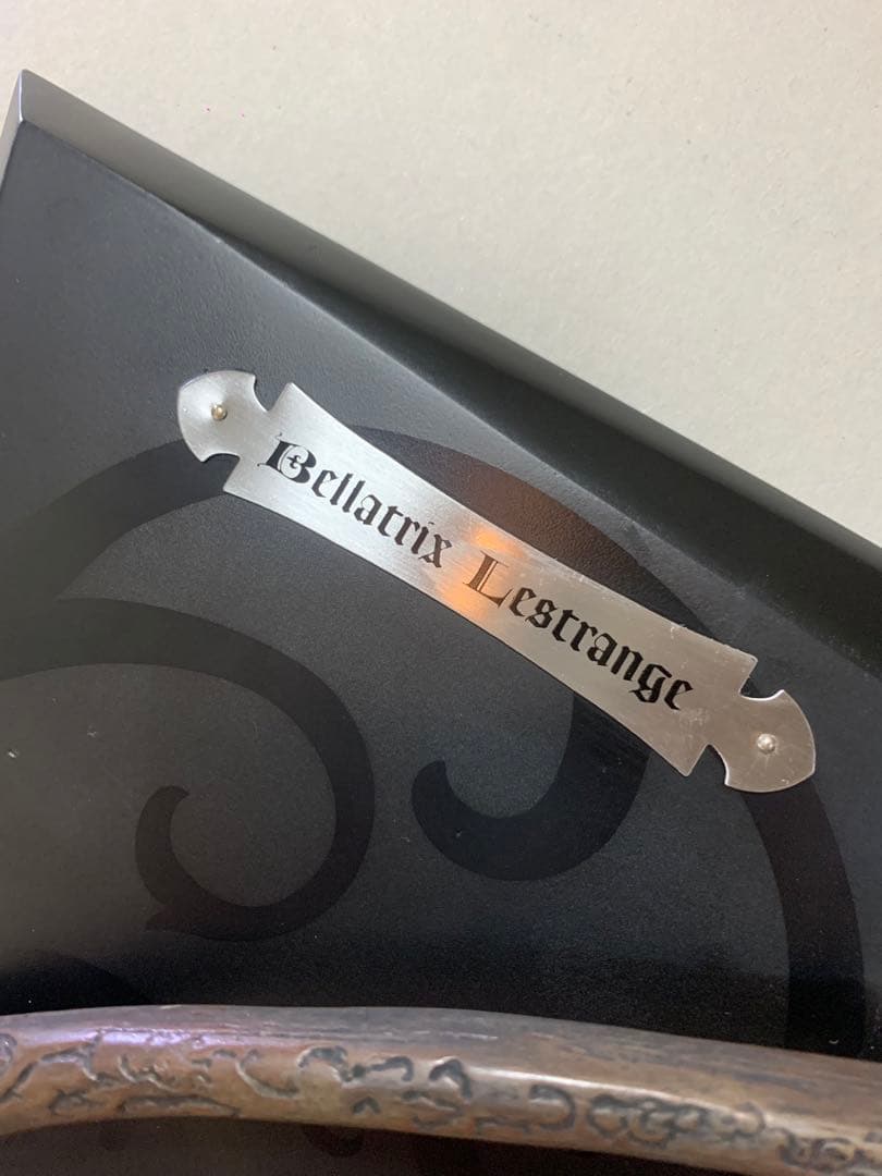 ハリーポッター ノーブルコレクション ベラトリックスレストレンジ 杖ディスプレイ