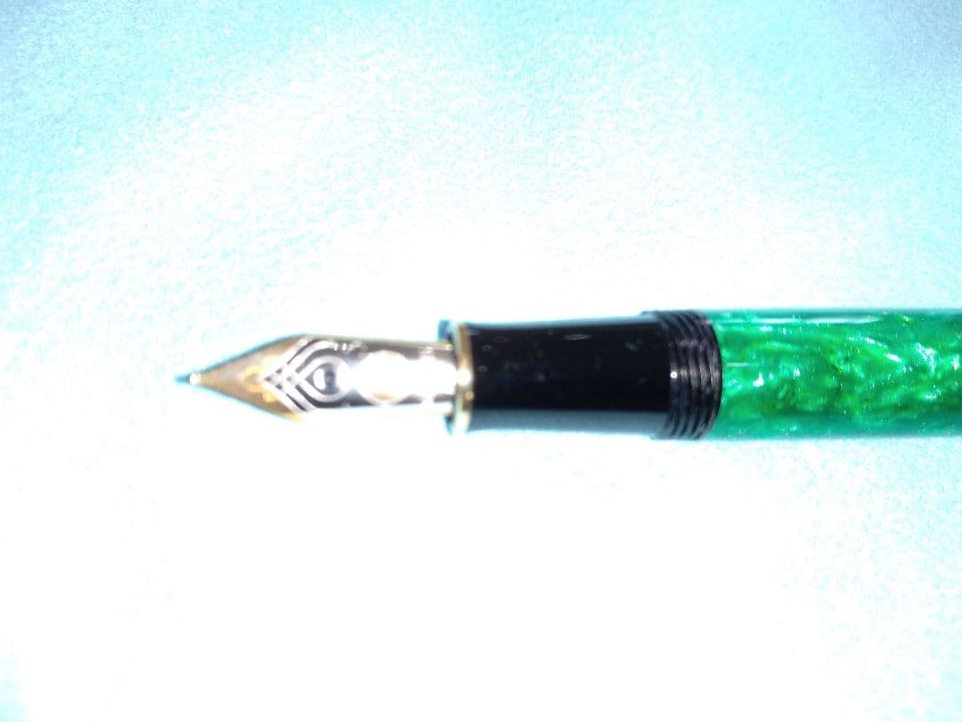 緑色マーブル万年筆