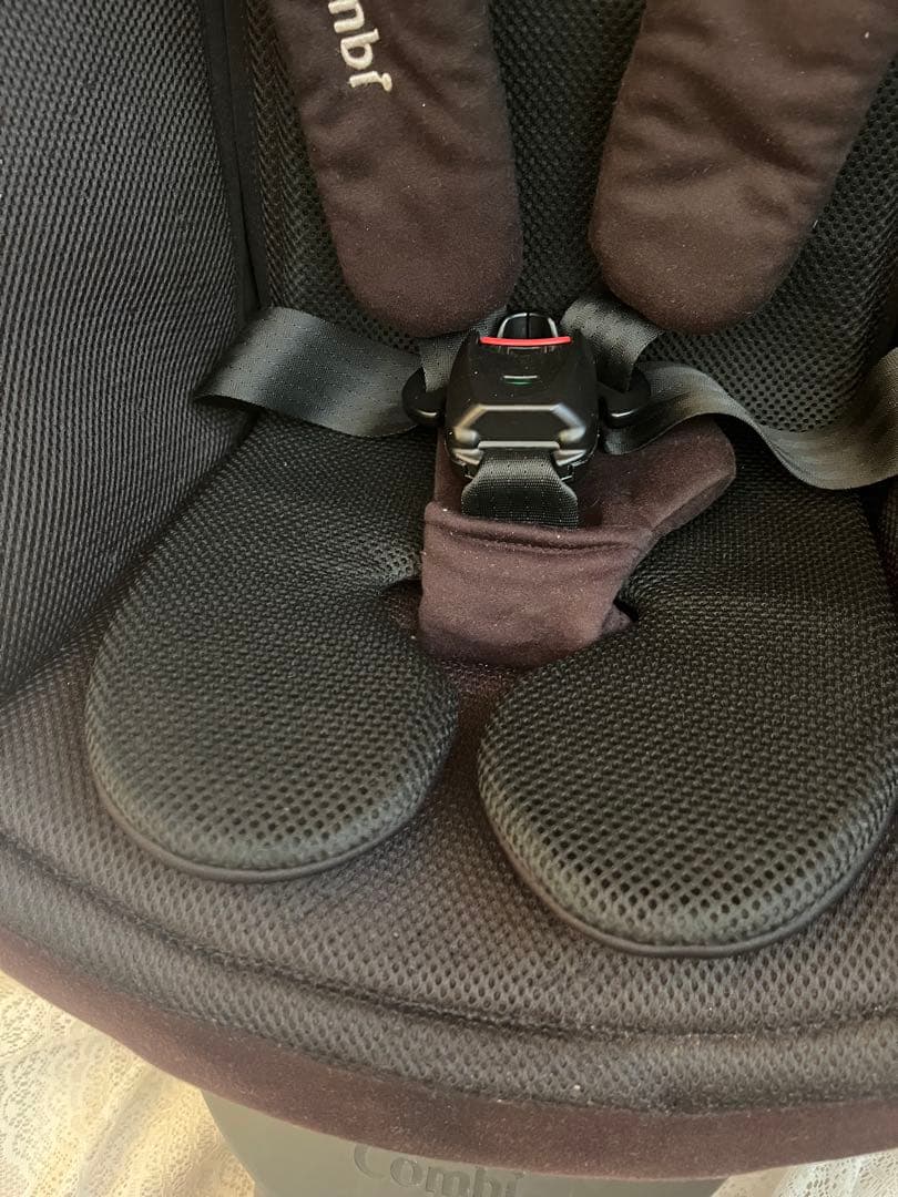 【再値引き！】combi The S ISOFIX ZB-750 エッグショック