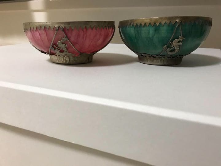 翡翠？瑪瑙？銀嵌茶碗一対　（天福紋銀）銘あり