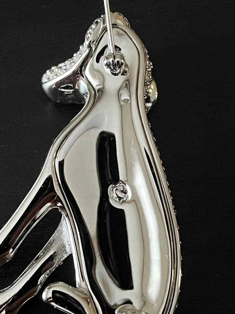 最終値下げ！【美品】スワロフスキー　ブローチ　犬