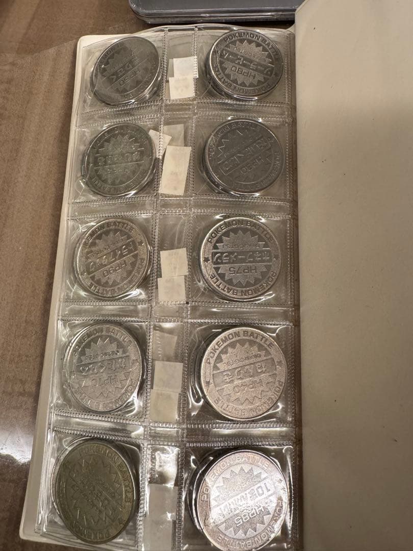 当時モノ開いてバトル！ポケモン メタル ポケットフォルダー 40枚