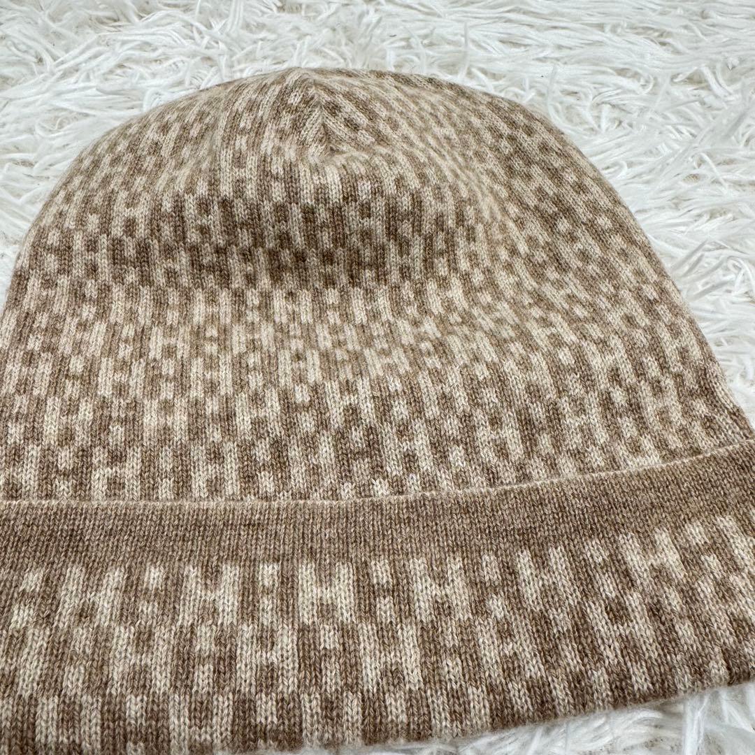 【訳あり】HERMES ニット帽　Hロゴ　総柄　ベージュ　カシミア　穴