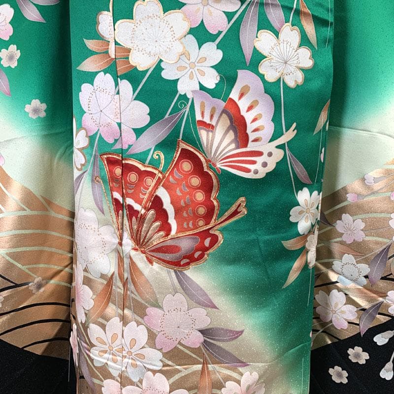 508z16〇仮絵羽 振袖 金彩 蝶々 桜 明るい緑〇美品 成人式 結婚式