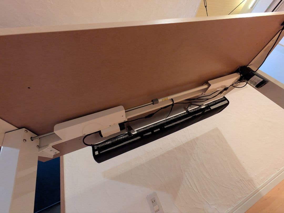 FlexiSpot EC1 電動式昇降式デスク 140cm天板 ケーブル収納付き