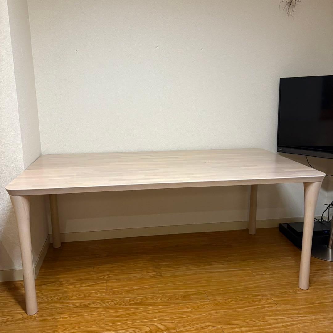 カリモク ダイニングテーブル