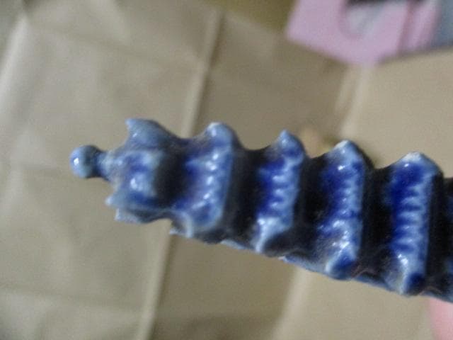 白磁染付仏塔　b81M 2420