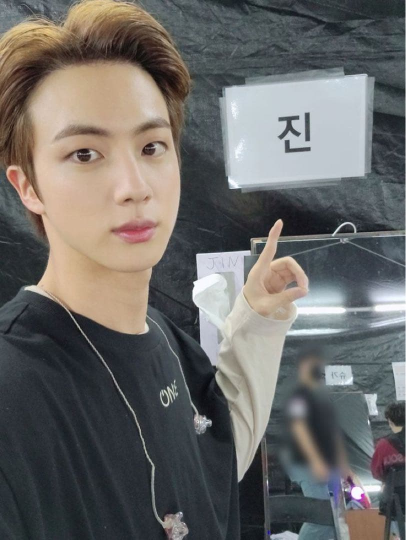 BTS MOS ON:E メンバー全員 着用 Tシャツ　新品　Lサイズ