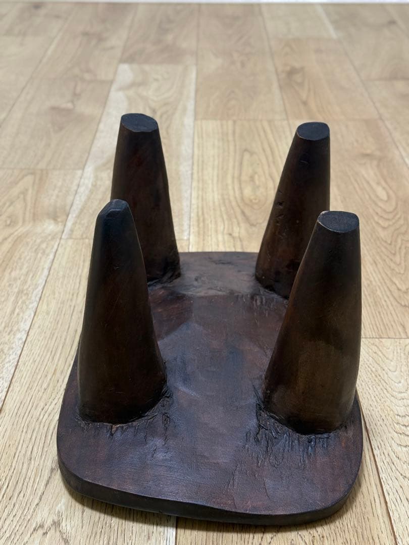 セヌフォ　スツール